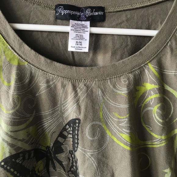 BUTTERFLY LONG SLEEVE TOP!! - Picture 3 of 4